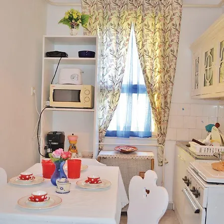 36 Apartment *